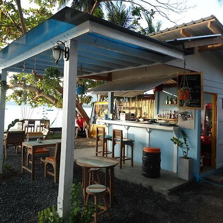 Think & Retro Cafe Lipa Noi Samui Hostel Екстериор снимка