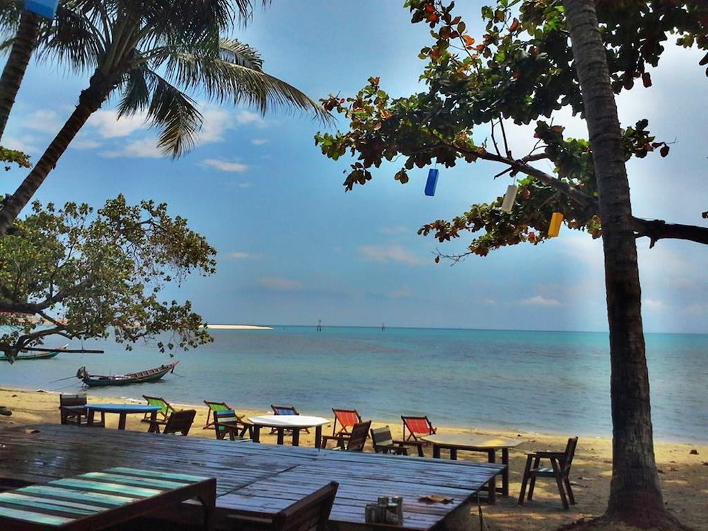 Think & Retro Cafe Lipa Noi Samui Hostel Екстериор снимка