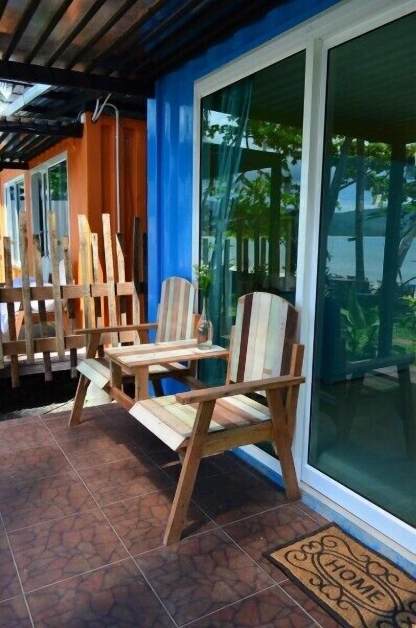 Think & Retro Cafe Lipa Noi Samui Hostel Екстериор снимка