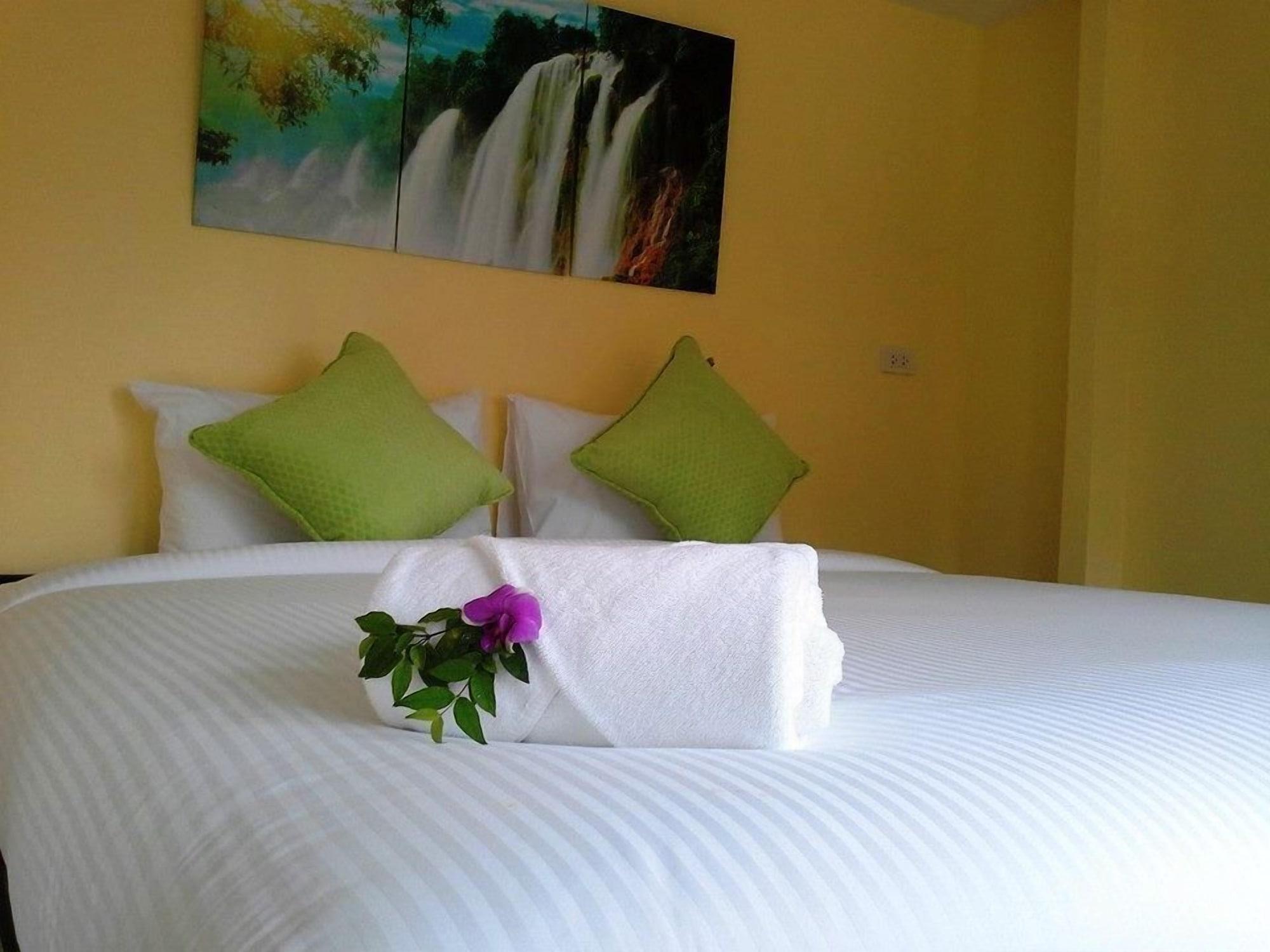 Think & Retro Cafe Lipa Noi Samui Hostel Екстериор снимка