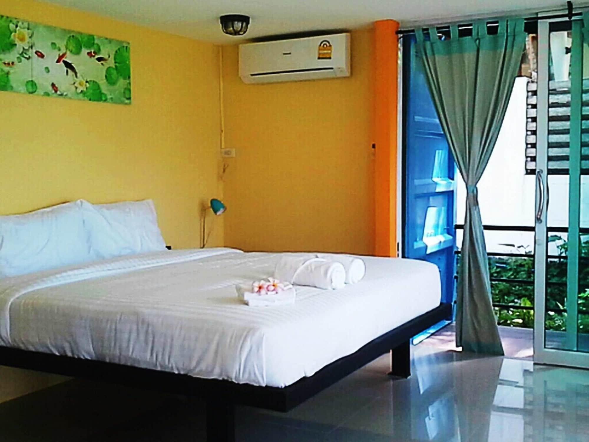 Think & Retro Cafe Lipa Noi Samui Hostel Екстериор снимка